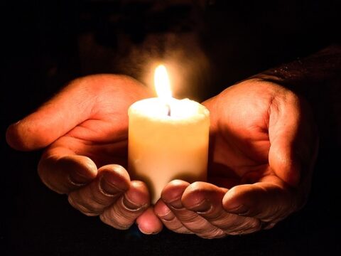 Benefits of Candle Gazing Meditation / Pixabay