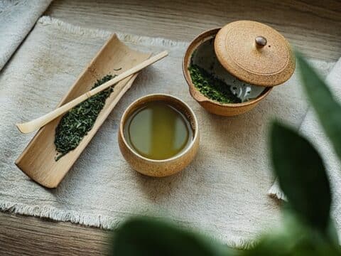 Green tea is one of the seven superfoods you should consume everyday / Pixabay